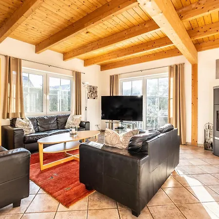 Rosenberg Haus 16a *