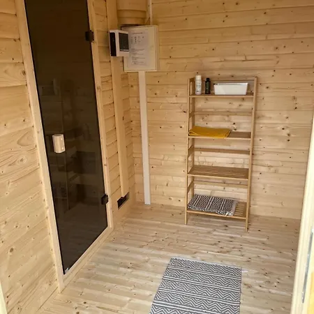 Rosenberg Haus 16a *